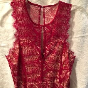 Bebe sleeveless lace bright dark pink dress